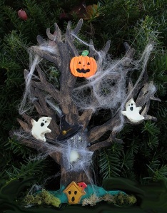 2015 Spooky Tree